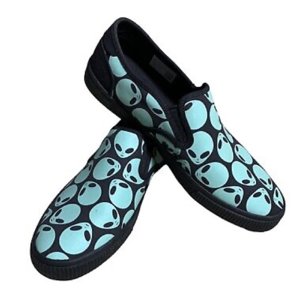 TOMS Men’s Glow in the Dark Alien Slip Ons 7.5